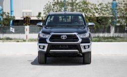 										New 2023 Toyota Hilux full									
