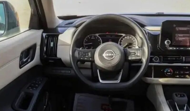 								New Nissan Pathfinder full									